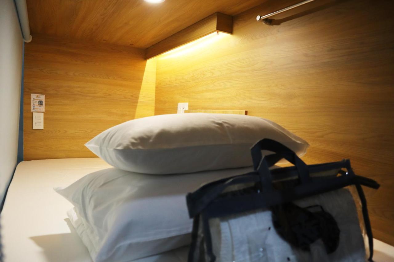 Amango Hostel Хошимін Екстер'єр фото