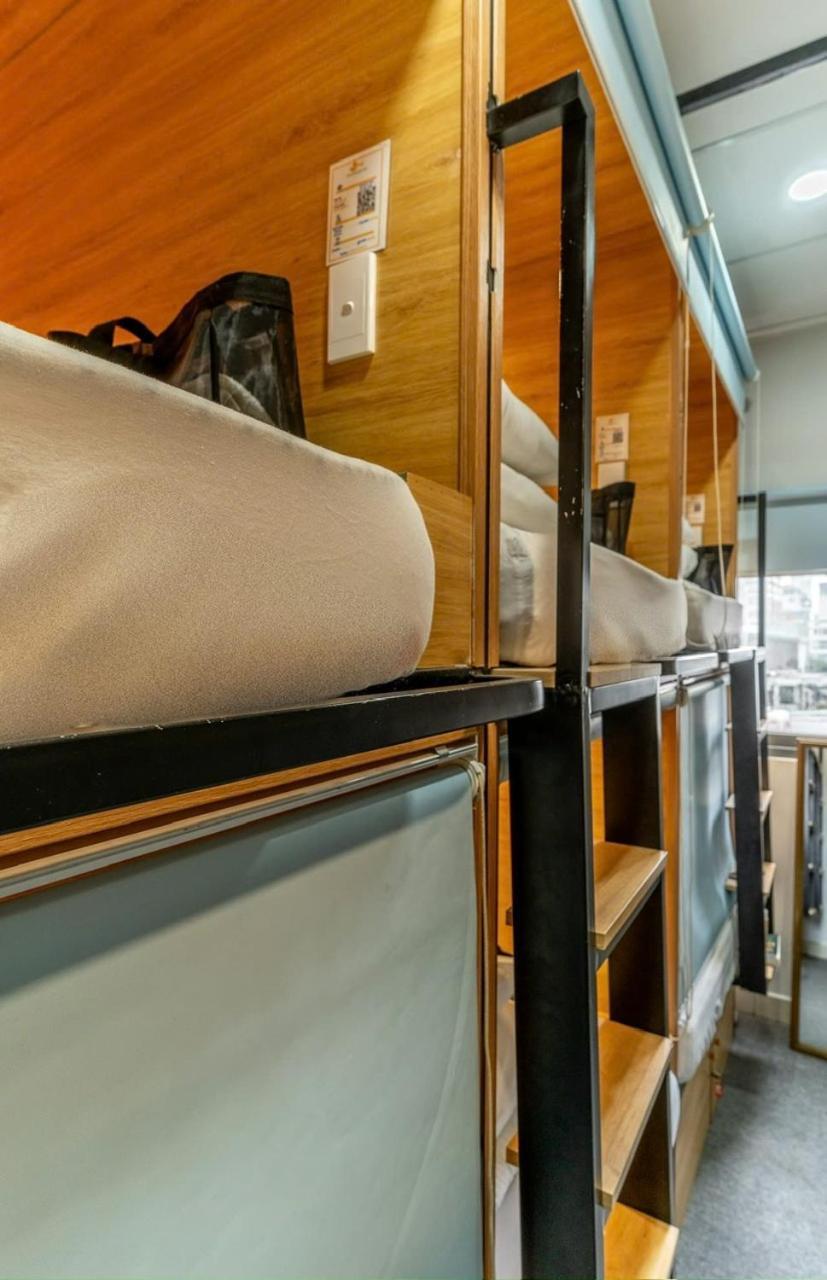 Amango Hostel Хошимін Екстер'єр фото