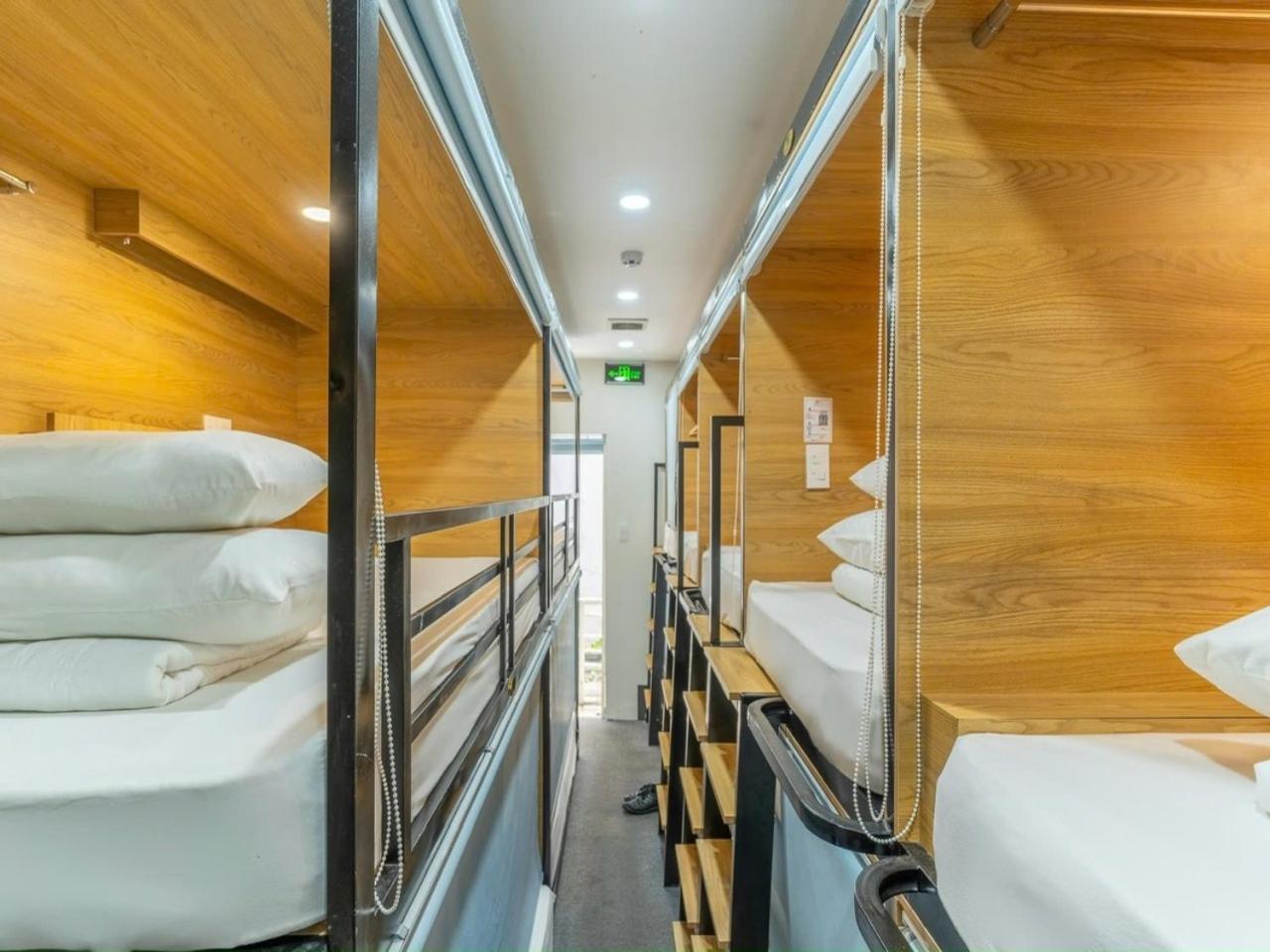Amango Hostel Хошимін Екстер'єр фото